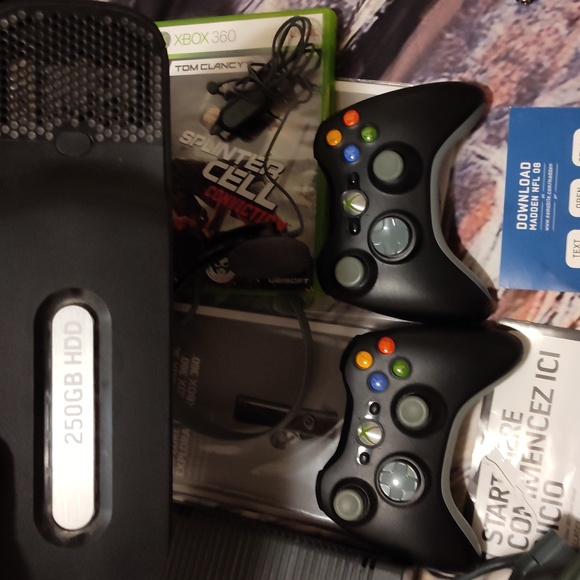 Special Edition Tom Clancy Splinter Cell Xbox with Riot Squad Gaming Accessories - Picture 5 of 9